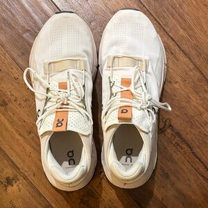 Men's On Cloudnova 2.0 Running Shoes Ivory/Sandstone